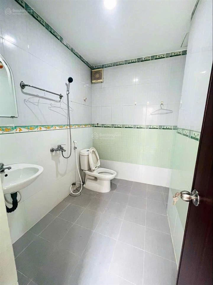 Cho thuê căn hộ 2pn cửa sổ thoáng q8 gần parc mall, cầu chữ y, nhà thờ nam hải