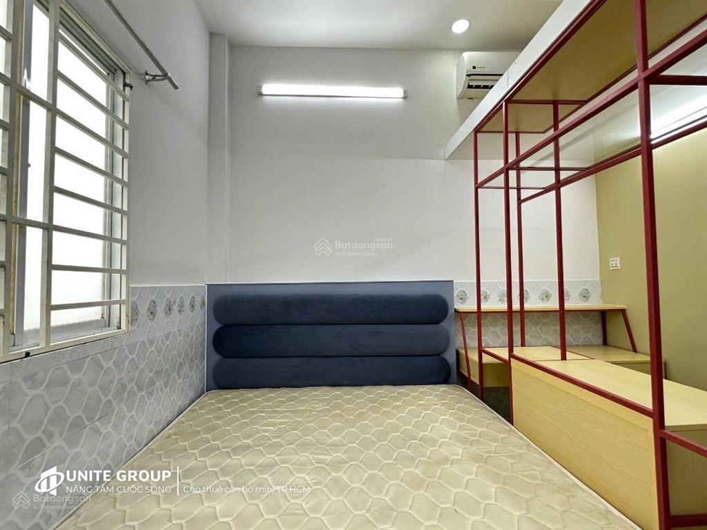 Cho thuê căn hộ 2pn cửa sổ phòng mới bốc seal q4 gần đh luật, đh nguyễn tất thành, cầu calmette