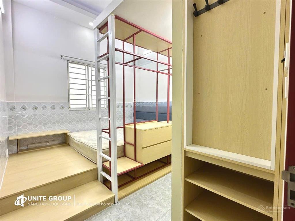 Cho thuê căn hộ 2pn cửa sổ phòng mới bốc seal q4 gần đh luật, đh nguyễn tất thành, cầu calmette