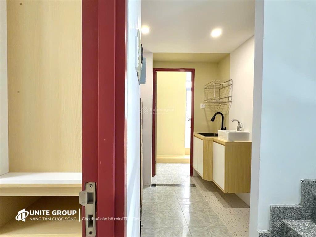 Cho thuê căn hộ 2pn cửa sổ phòng mới bốc seal q4 gần đh luật, đh nguyễn tất thành, cầu calmette