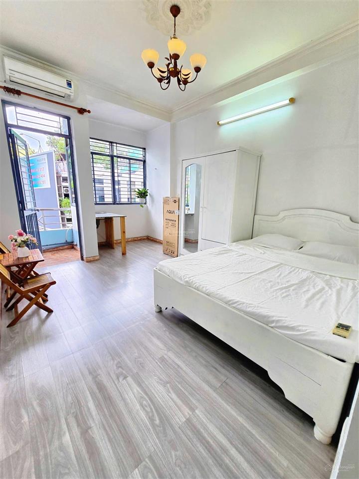Cho thuê căn hộ studio ban công thoáng q5 gần đh kinh tế ueh, đh khtn, đh sư phạm, đh sài gòn