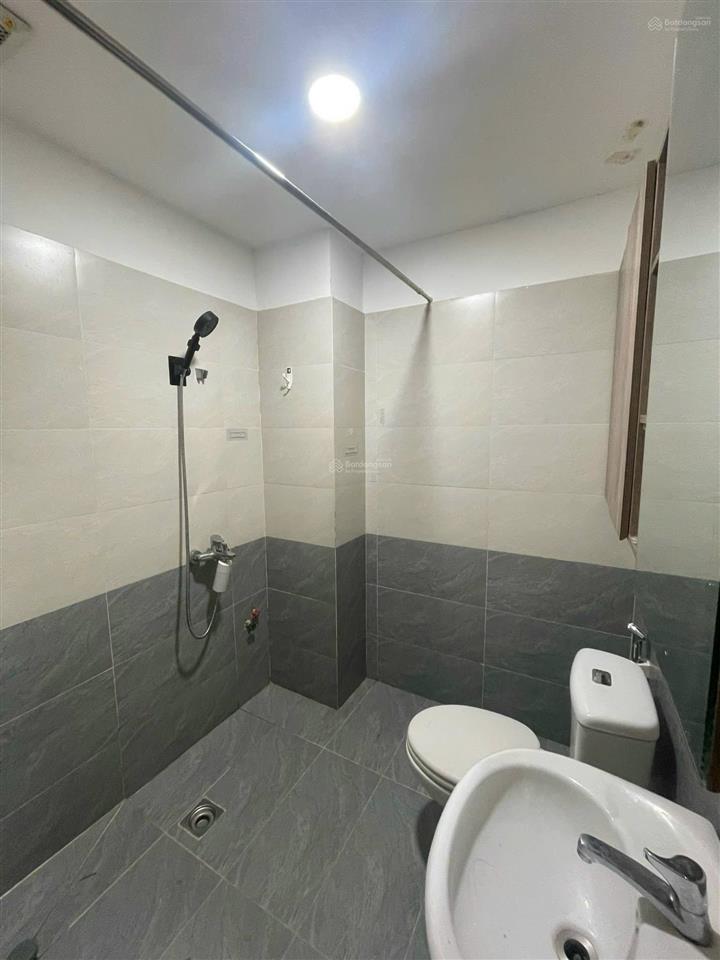 Cho thuê căn hộ 1pn cửa sổ, máy giặt riêng q1 gần chợ bến thành, cầu ông lãnh, cầu calmette