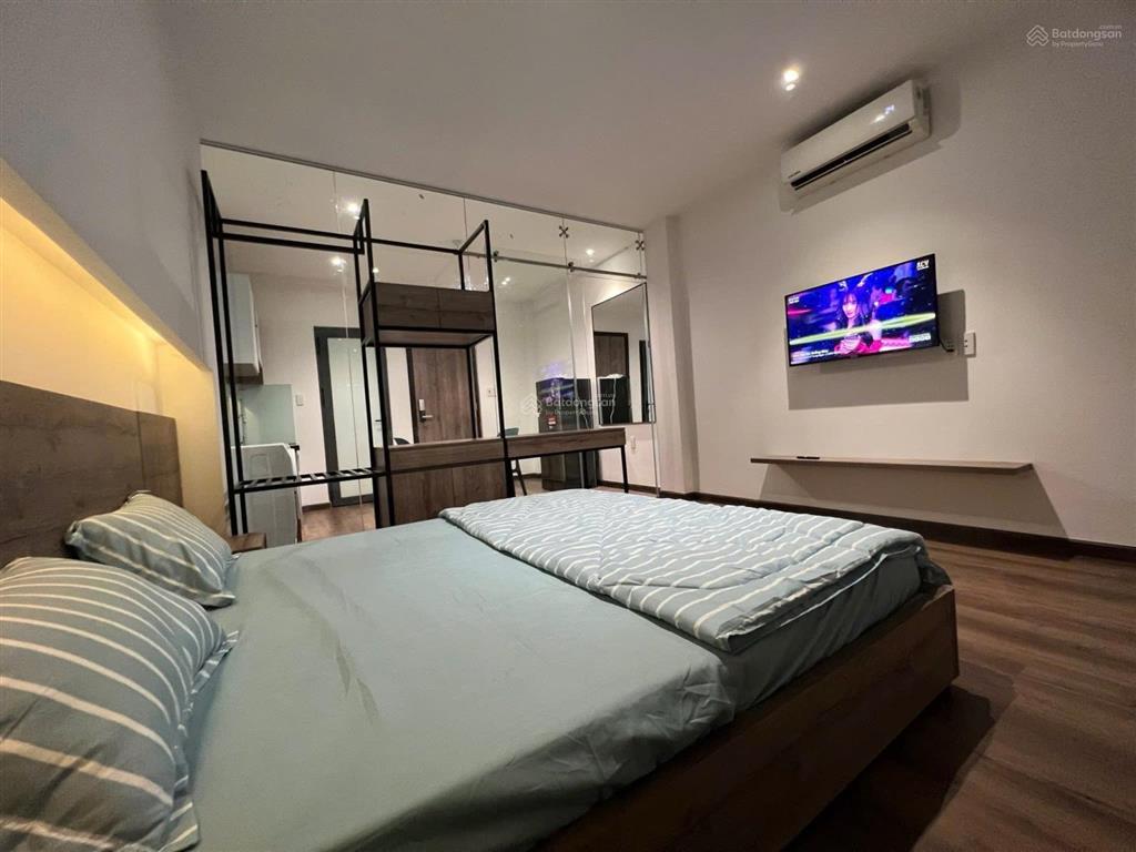 Cho thuê căn hộ 1pn cửa sổ, máy giặt riêng q1 gần chợ bến thành, cầu ông lãnh, cầu calmette