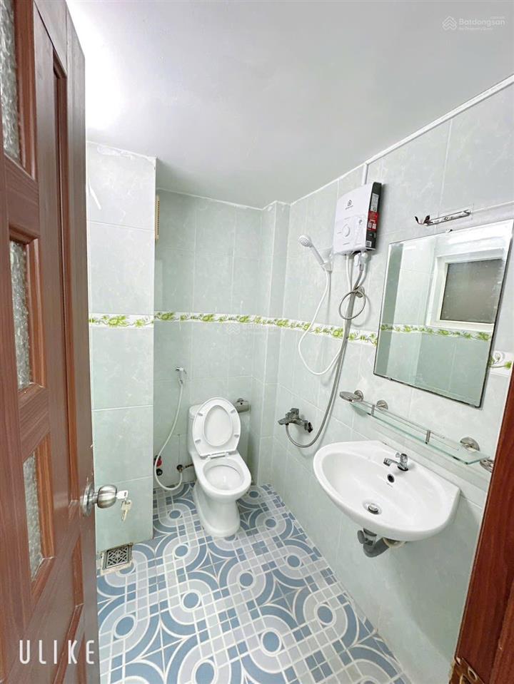 Cho thuê căn hộ 1pn ban công, máy giặt riêng q5 gần cầu nguyễn tri phương, đh kinh tế ueh