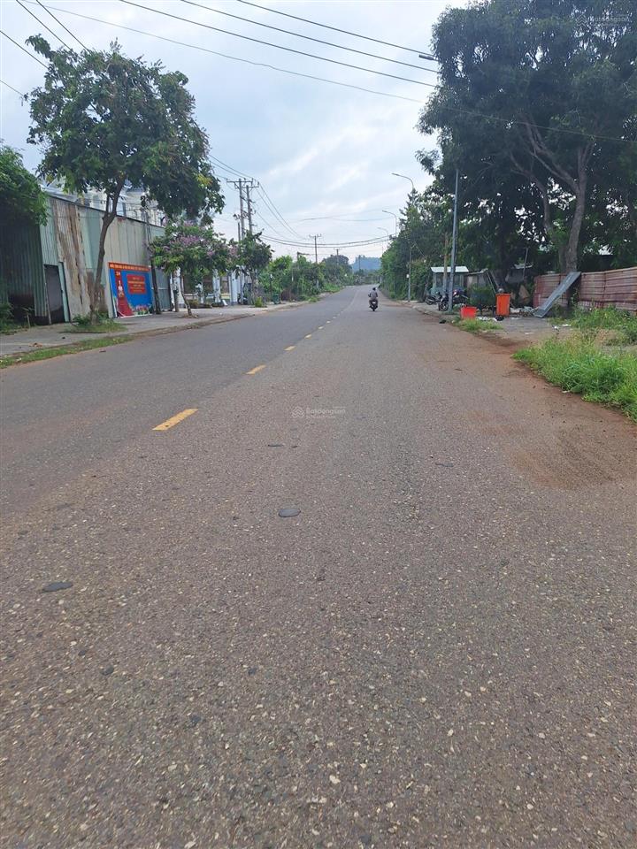 Chủ ngộp bán gấp lô đất đường số 28 hòa long 265m2/2ty520 tl