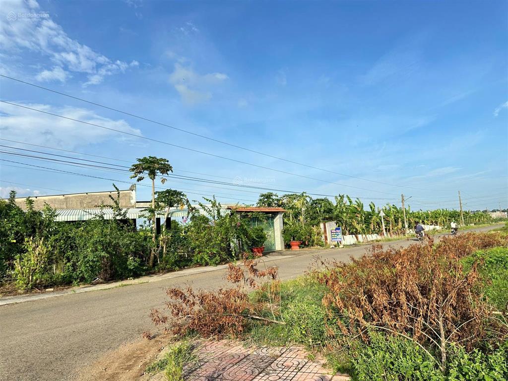 Chính chủ gửi bán lô đất đường 15 hoà long 126m2/1ty150