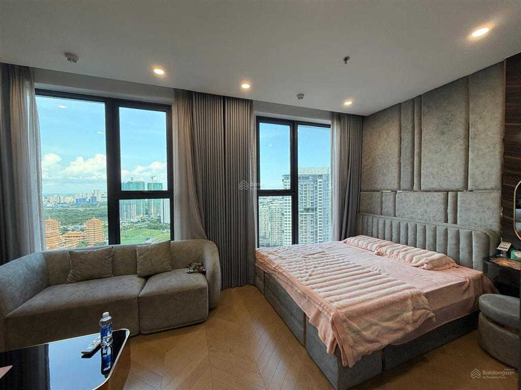 Bán 2 phòng ngủ góc 77m lumiere riverside, view city, lầu cao, giá 12.8 tỷ (all in)