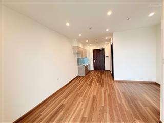 Cần cho thuê căn hộ studio tòa zr3 tầng trung view thoáng vào ở ngay.  em 0398 920 ***