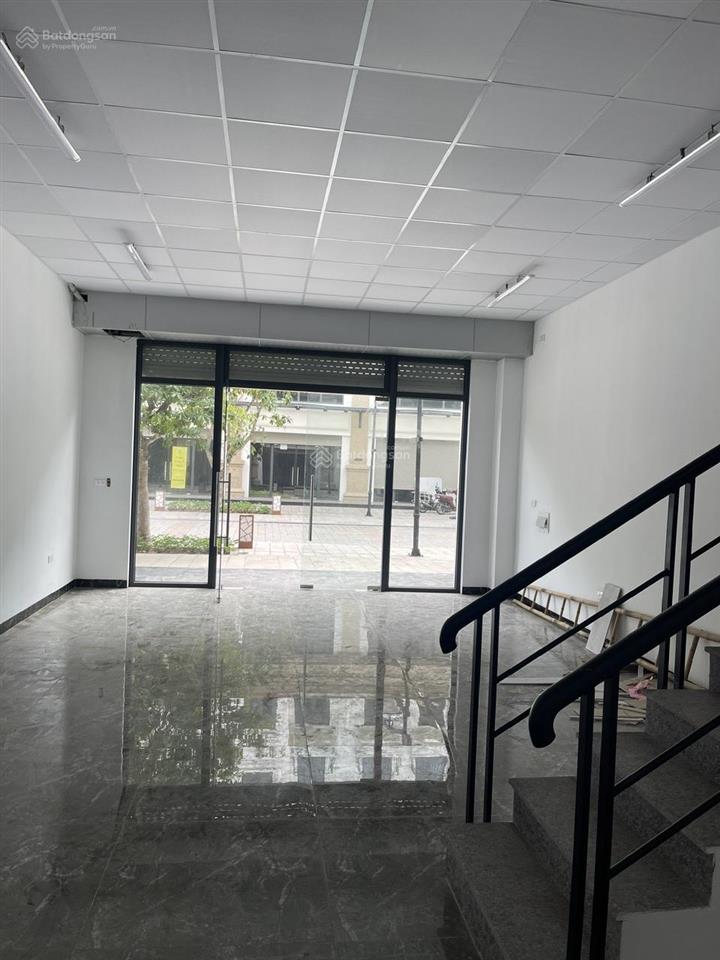 Cần cho thuê căn hộ tmdv hoàn thiện 2 tầng.  em 0398 920 ***