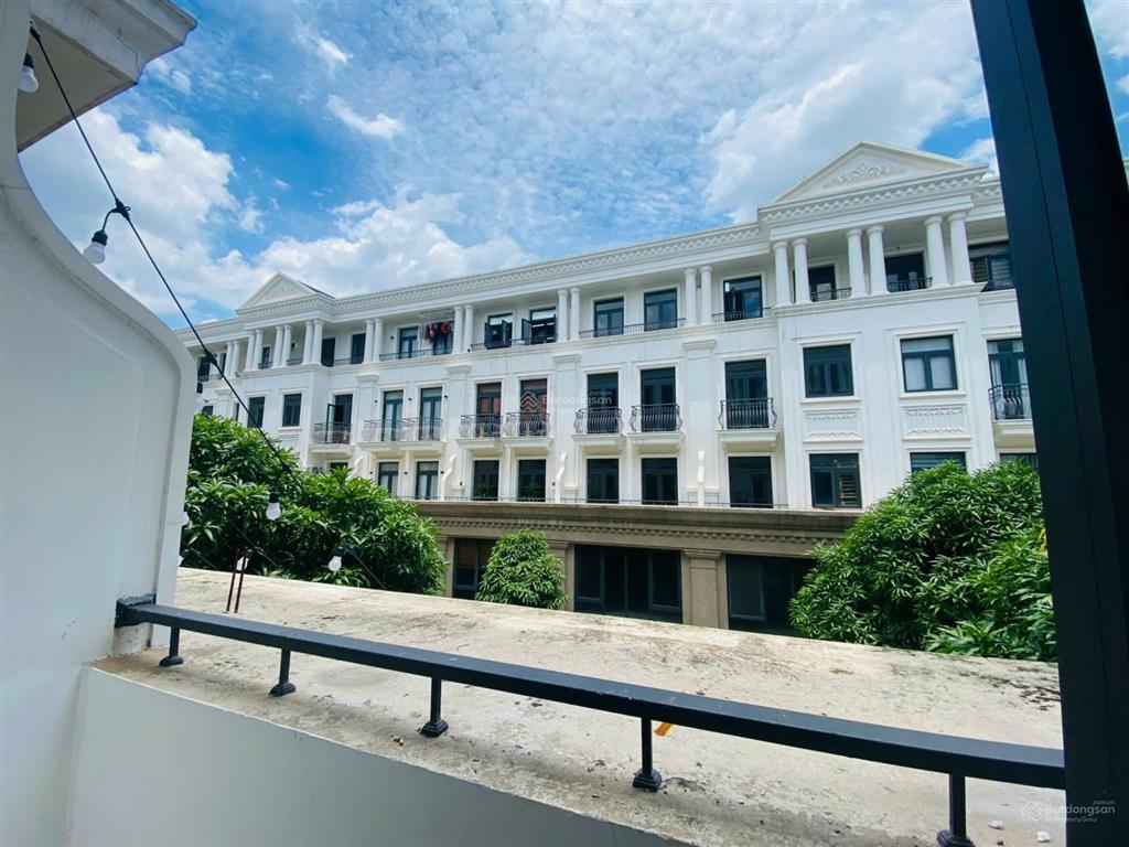 Cần cho thuê tmdv hoàn thiện 5 tầng có thang máy,  em 0398 920 ***
