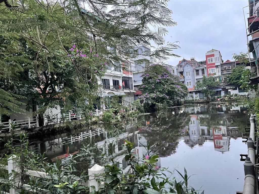Chính chủ bán 86m2 đất đẹp ngọc thụy, gần quảng trường mặt trời