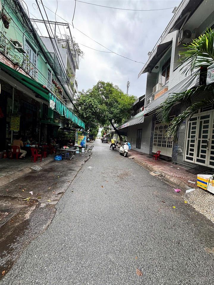 Nhà mới full nội thất, đẹp long lanh, tân phú  72m2  3 tầng  gần chợ tân hương & gò dầu