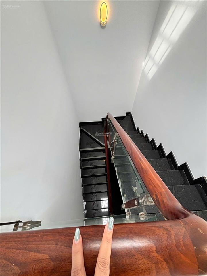 Bán nhà hẻm 118/ lê trọng tấn, p. tây thạnh 1 trệt 2 lầu giá 8,1 tỷ 60m2 nhà còn mới