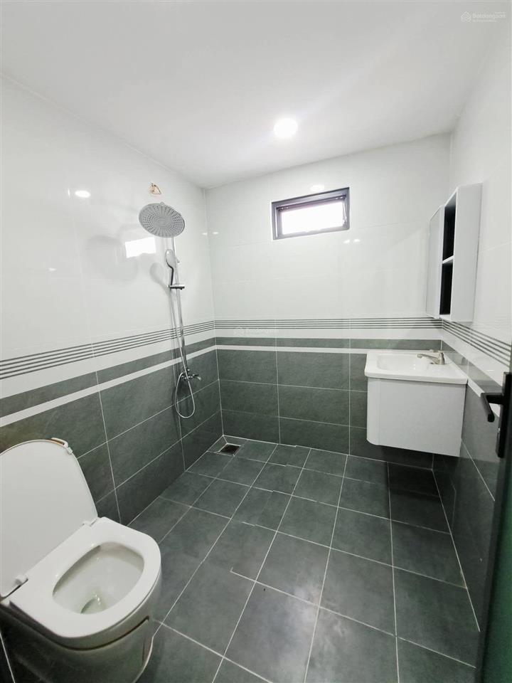Nhà đẹp 68m2 hiếm gần khu aeon tên lửa  hẻm xe tải (7 chỗ để trong nhà) 2 mặt hẻm thông