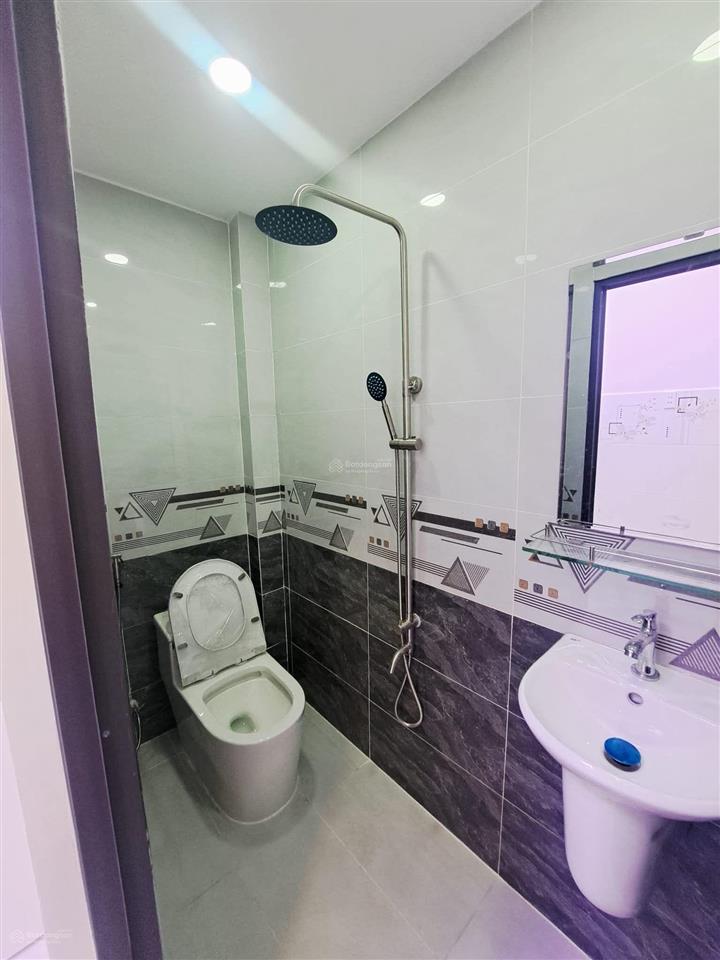 Nhà đẹp 68m2 hiếm gần khu aeon tên lửa  hẻm xe tải (7 chỗ để trong nhà) 2 mặt hẻm thông