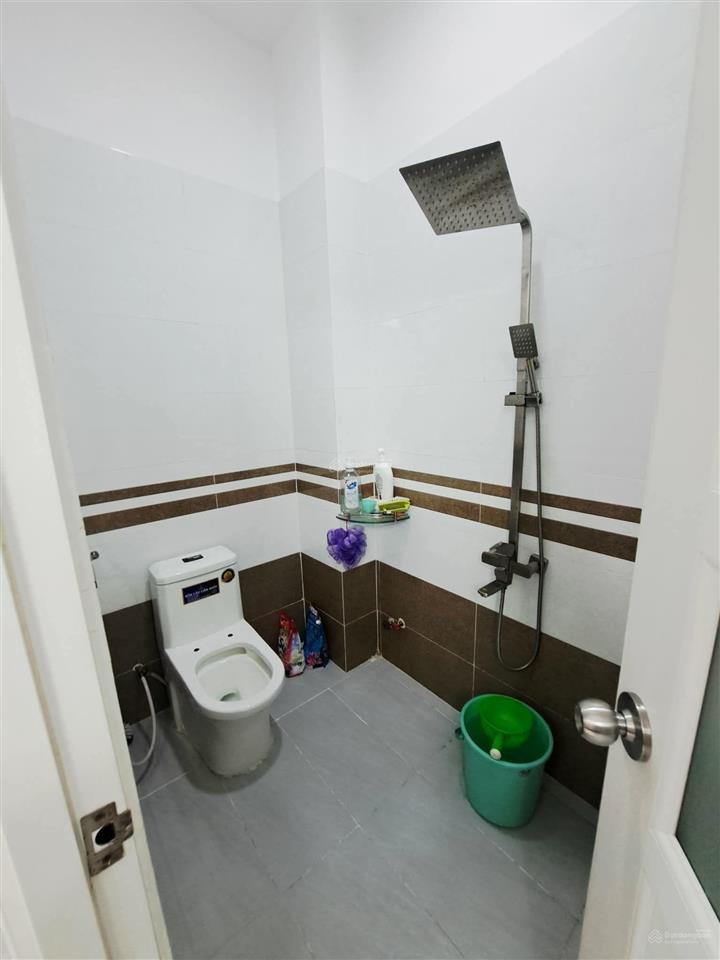 Nhà hẻm xe hơi, diện tích 4x17m, 1 trệt 3 lầu, gần đầm sen, giáp q11