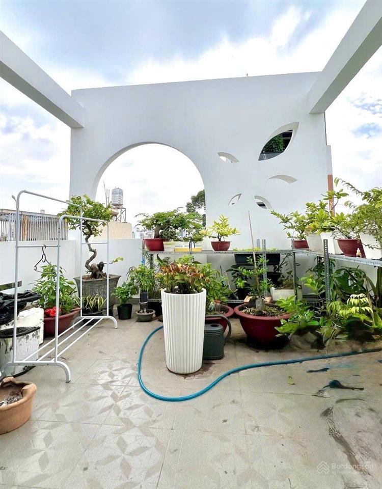 Hẻm 8m xe hơi ra vào đường gò dầu 4,5x20m, vuông vắn, nhà 3.5 tấm đẹp. gần tân quý  aeon mall