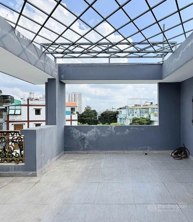 Nhà 4 tầng, ngay ngã tư bốn xã  phan anh  4pn  3wc