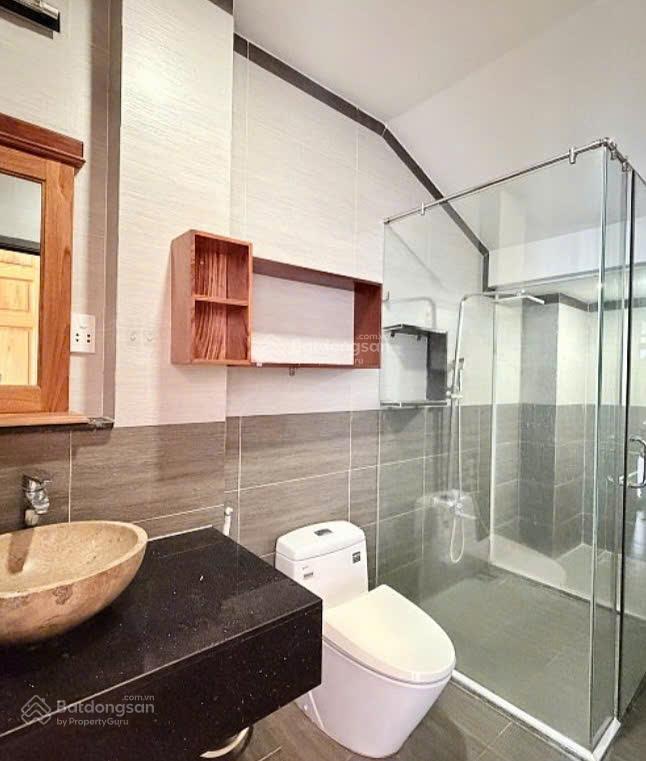 Nhà 4 tầng, ngay ngã tư bốn xã  phan anh  4pn  3wc