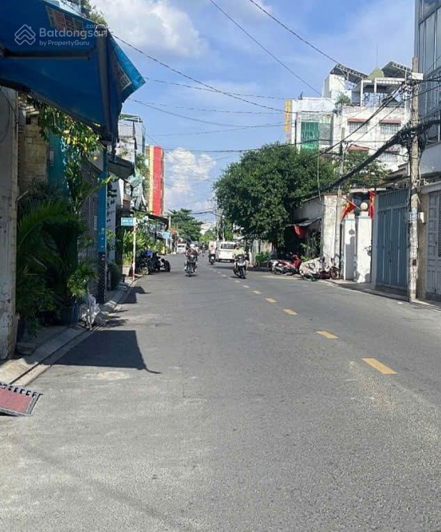 Nhà 4 tầng, ngay ngã tư bốn xã  phan anh  4pn  3wc