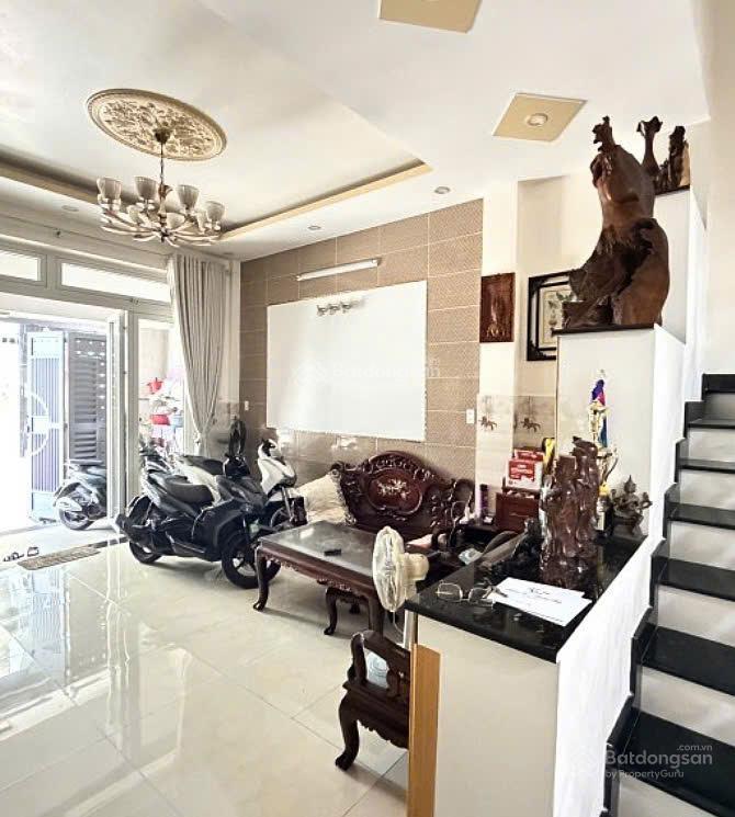 Bán nhà 3 tầng đẹp hxh chính chủ lê thúc hoạch phú thọ hòa tân phú chỉ nhỉnh 8.5 tỷ