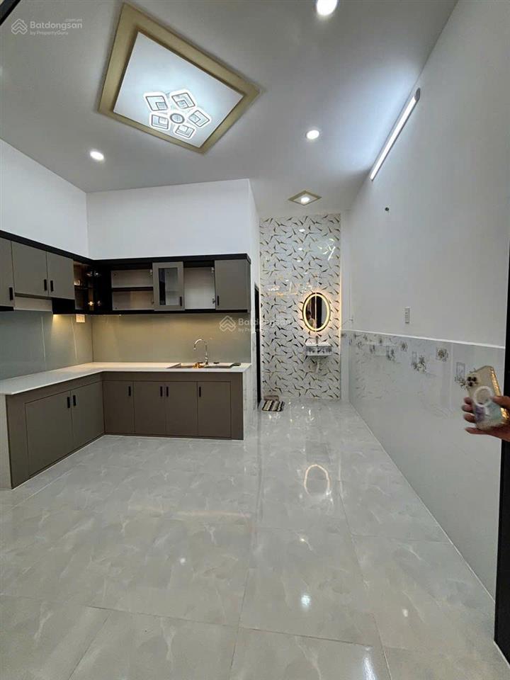 Còn 1 căn nhà mới 4 tấm full nội thất 4x18m. hẻm 8m lê trọng tấn giáp aeon tân phú