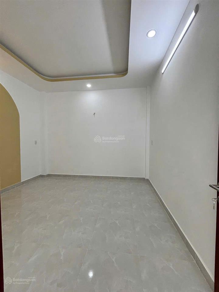 Còn 1 căn nhà mới 4 tấm full nội thất 4x18m. hẻm 8m lê trọng tấn giáp aeon tân phú