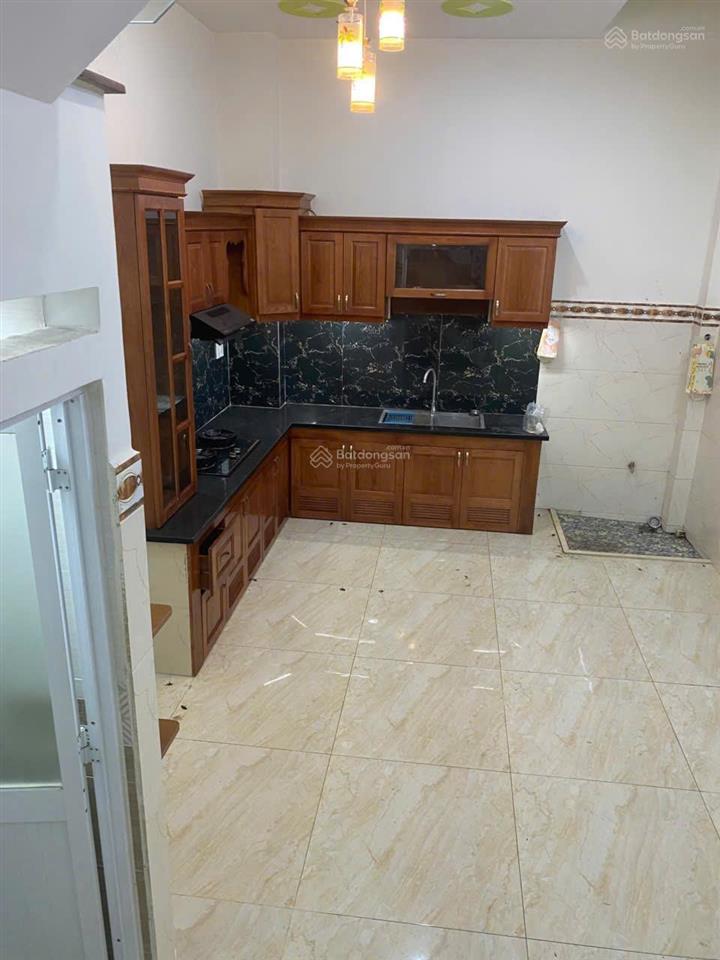 Gò dầu hẻm nhựa 10m có lề rộng, đối diện công viên nội bộ. dt 4,5x20m, vuông, nhà 3 tầng còn mới