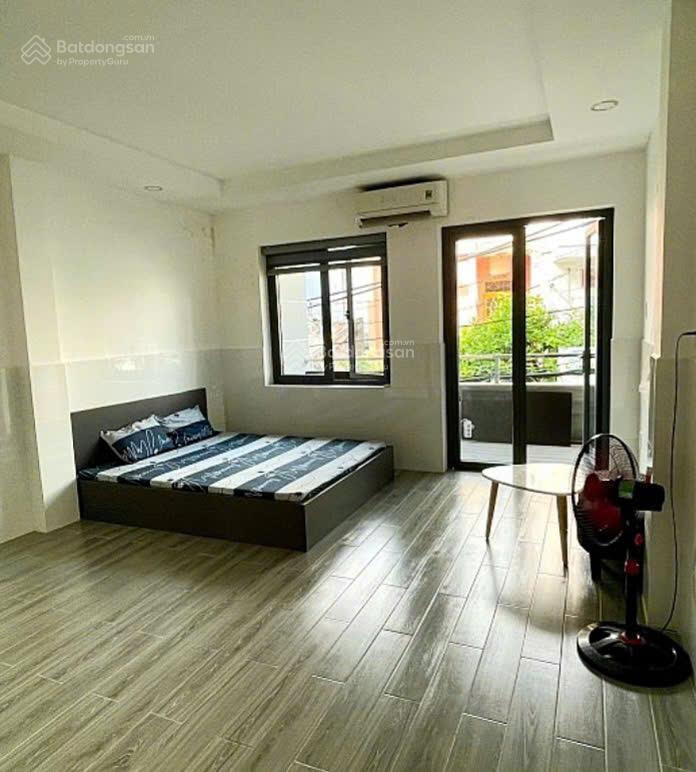 Tọa lạc ngã 4 âu cơ, quận 11  hxh cách 3 căn mặt tiền  ngang 10m  3 tầng mới đẹp  80m2