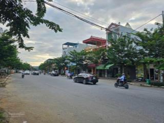 Chính chủ cần bán gấp lô góc 100m2 ngay dt416, nằm ở trung tâm xã, ngay thị xã sơn tây, gần cnc