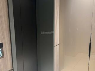 Cần bán căn hộ 4 phòng ngủ cao cấp tại the marq  trung tâm quận 1