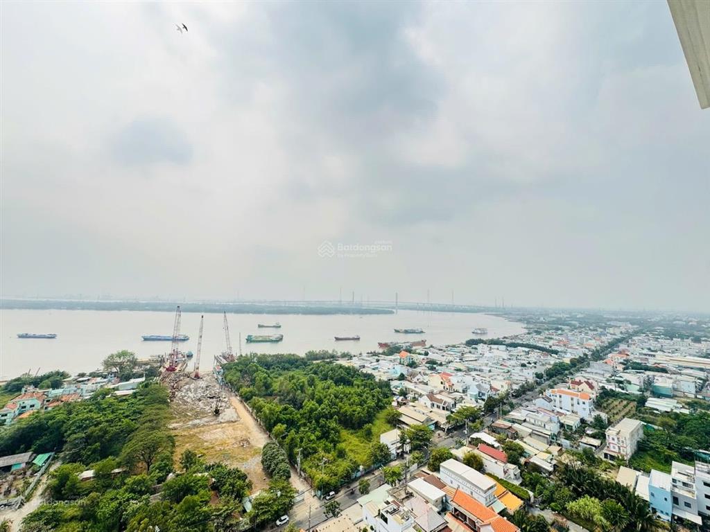 Bán căn hộ phú mỹ thuận  diện tích 319m²