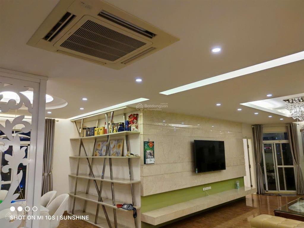 Cần bán gấp căn hộ the flemington  q11  dt 218m2