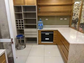 Cần bán gấp căn hộ the flemington  q11  dt 218m2