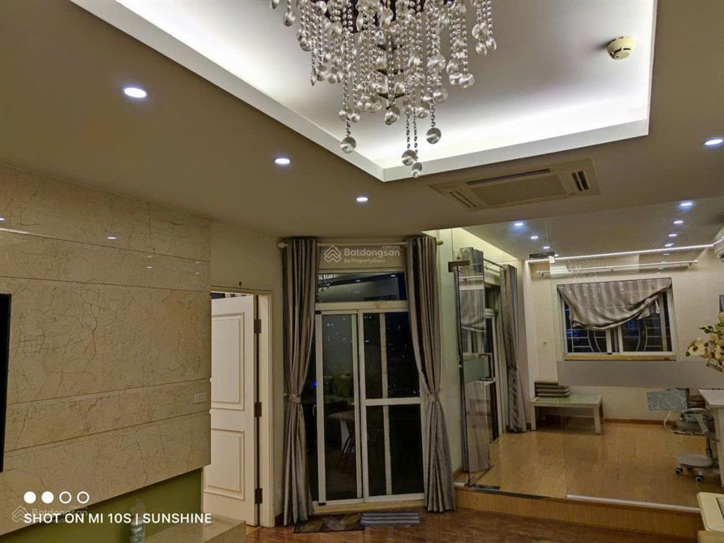 Cần bán gấp căn hộ the flemington  q11  dt 218m2