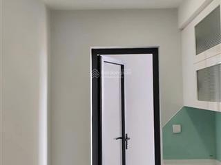 Cho thuê căn hộ cao cấp dhomme  trung tâm chợ lớn. q6 ngay ngã tư 3/2 minh phụng .