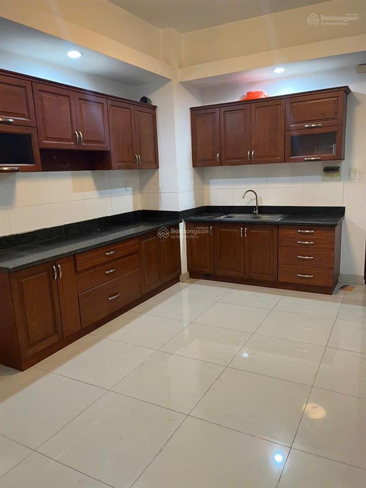 Cần bán gấp căn hộ res 3 đường nguyễn lương bằng q7