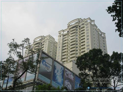 Cần cho thuê căn hộ cao cấp hùng vương plaza p12. q5