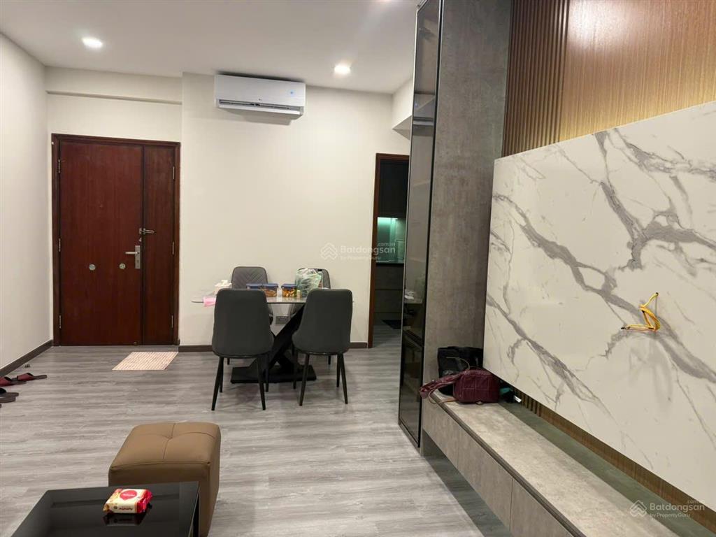 Cần cho thuê căn hộ tản đà court  p11  quận 5