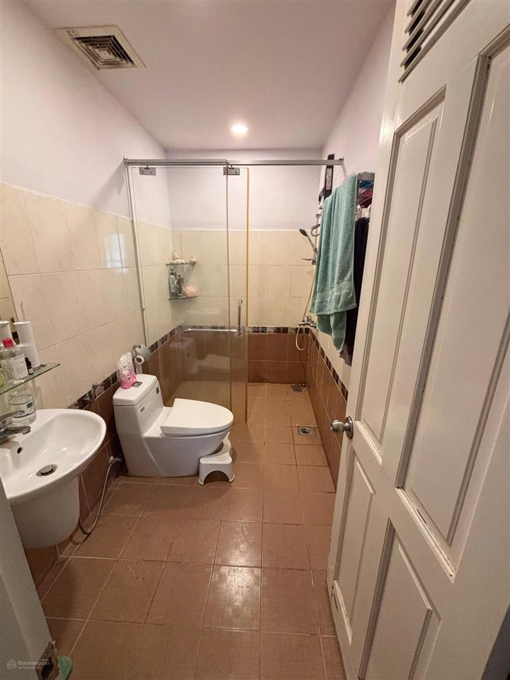 Cần bán chung cư khánh hội 2 bến vân đồn quận 4