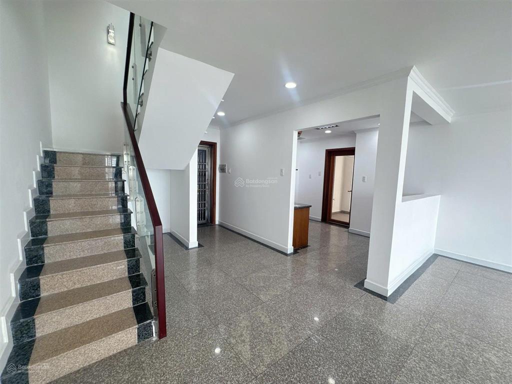 Bán căn hộ penthouse giai việt  tạ quang bửu  p5  q8