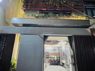 Quận 10  3 tháng 2  biệt thự mini khu vip đối diện nhà hát hoà bình  giá cực tốt