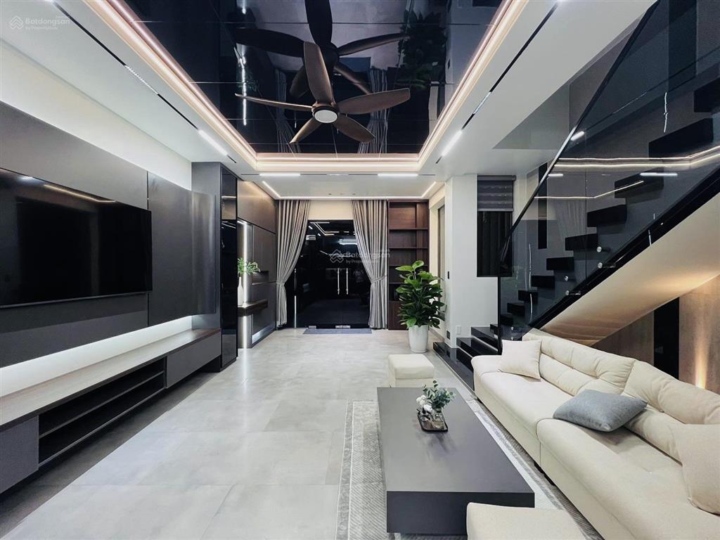 Quận 10  3 tháng 2  biệt thự mini khu vip đối diện nhà hát hoà bình  giá cực tốt