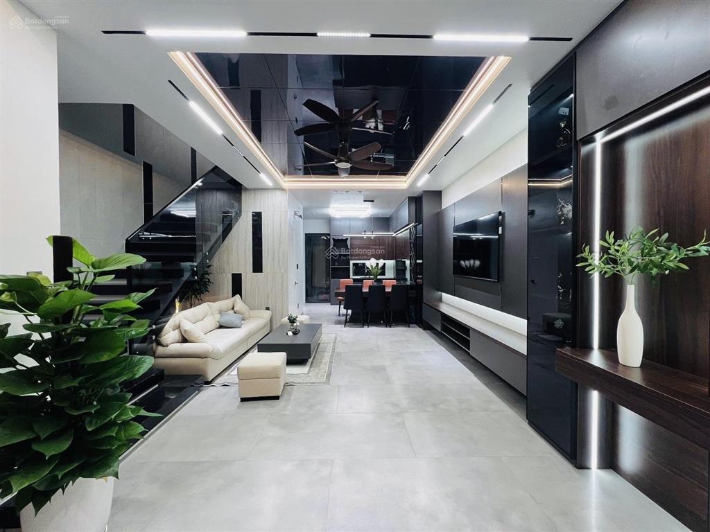 Quận 10  3 tháng 2  biệt thự mini khu vip đối diện nhà hát hoà bình  giá cực tốt