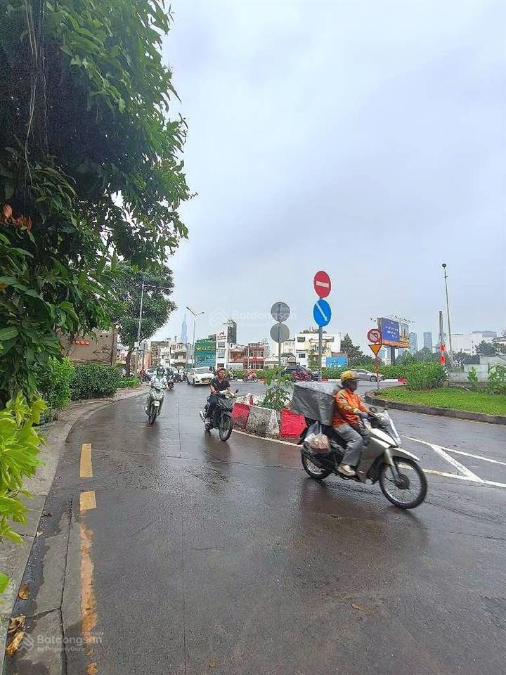 Giảm 1 tỷ còn 9.9 tỷ chdv mới đẹp cao cấp điện biên phủ dòng tiền 50 triệu/tháng full nội thất