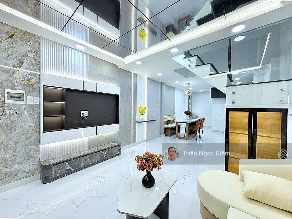 Nhà 5 tầng mới đẹp hẻm rộng 4m gần mặt tiền hoàng văn thụ phú nhuận. gần sân bay và công viên