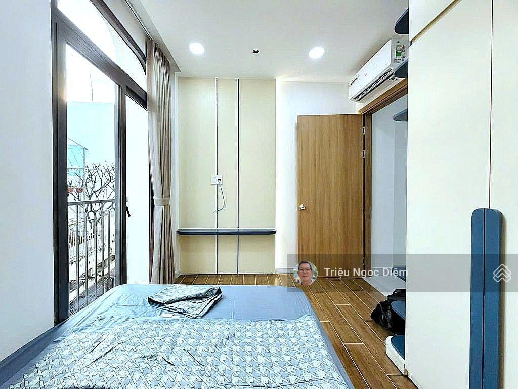 Nhà 5 tầng mới đẹp hẻm rộng 4m gần mặt tiền hoàng văn thụ phú nhuận. gần sân bay và công viên