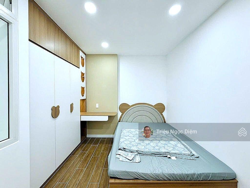 Nhà 5 tầng mới đẹp hẻm rộng 4m gần mặt tiền hoàng văn thụ phú nhuận. gần sân bay và công viên