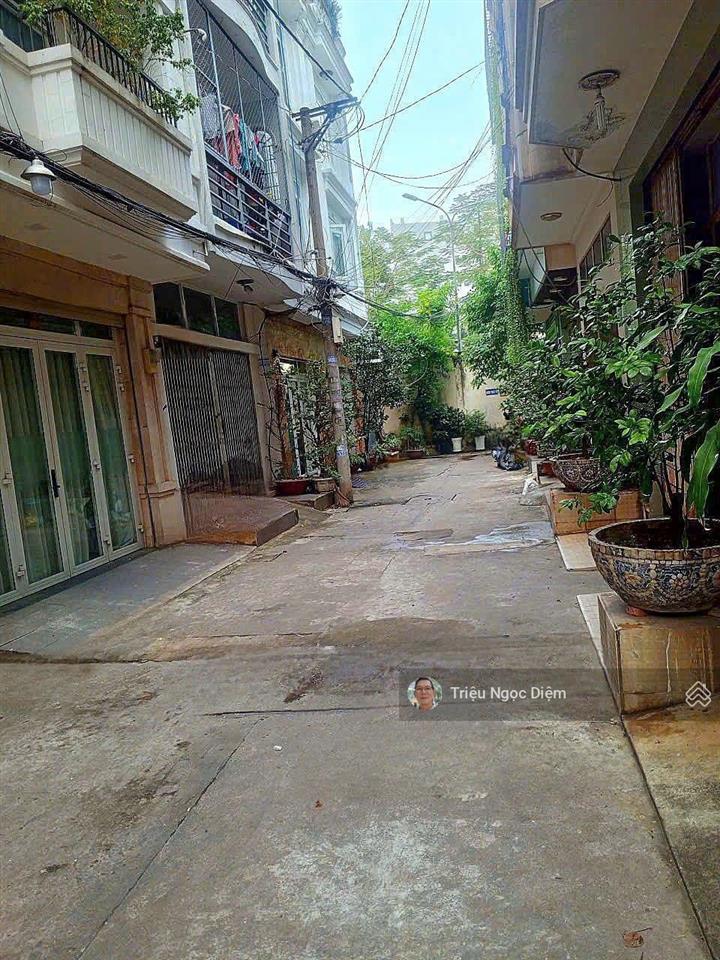 Nhà hẻm xe hơi nguyễn kiệm phú nhuận . 6 phòng ngủ dòng tiền sẵn vị trí trung tâm hiếm