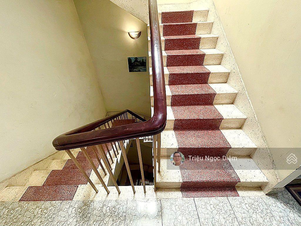 Đường nhựa 12m khu vip kinh doanh sầm uất trần quang diệu q3. 4 tầng chính chủ 1 đời
